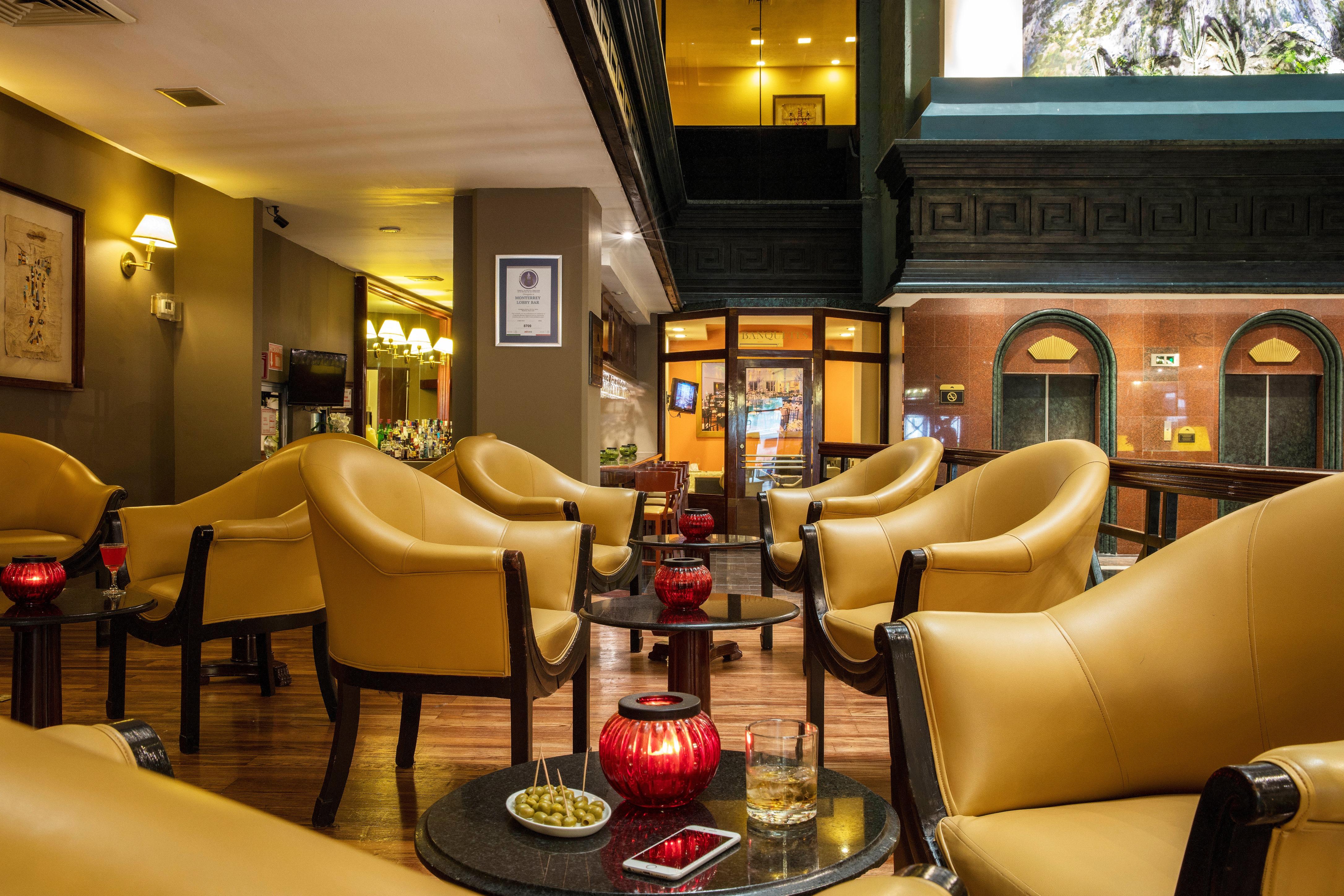 Krystal Monterrey Hotel Kültér fotó