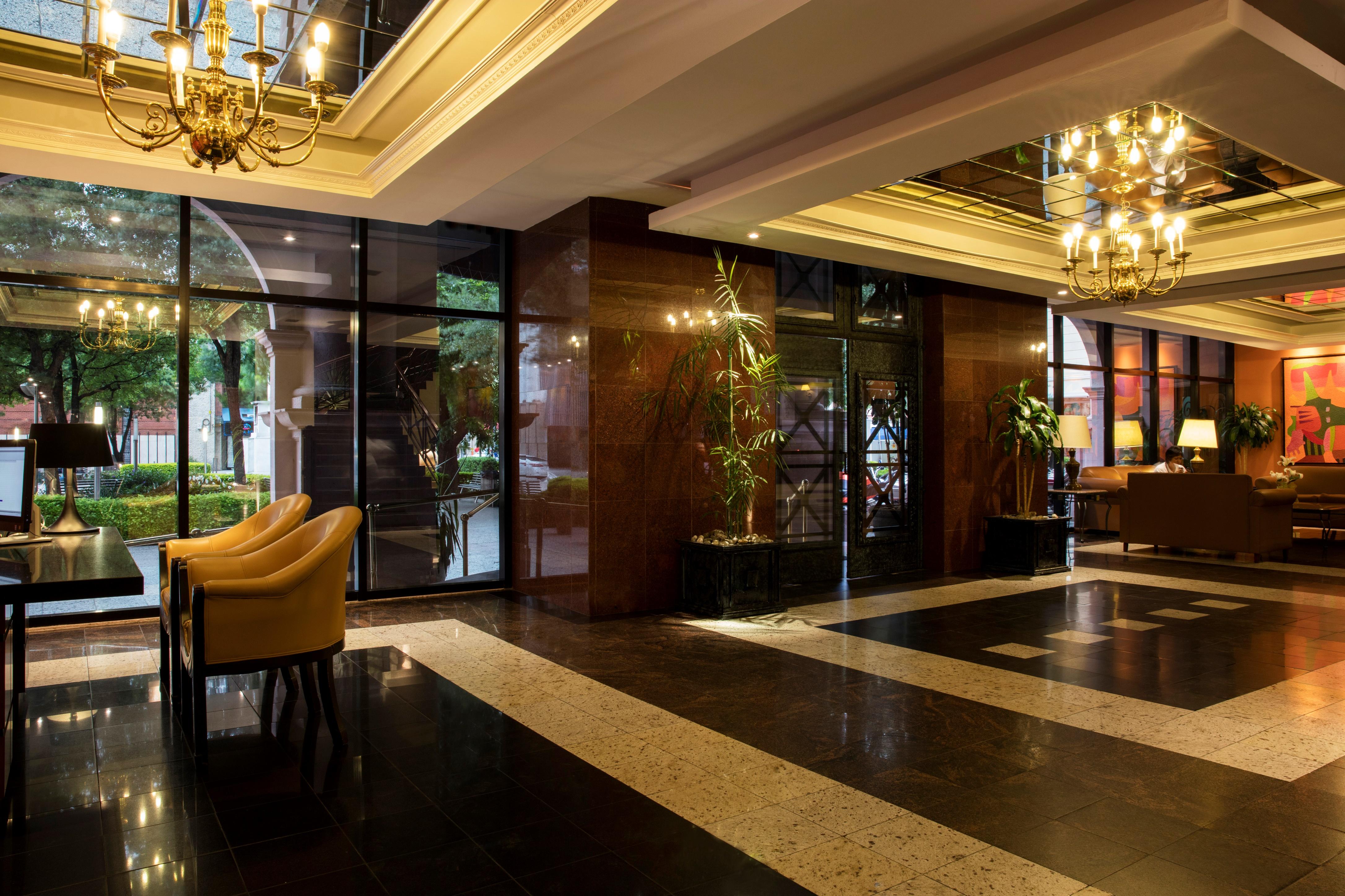 Krystal Monterrey Hotel Kültér fotó