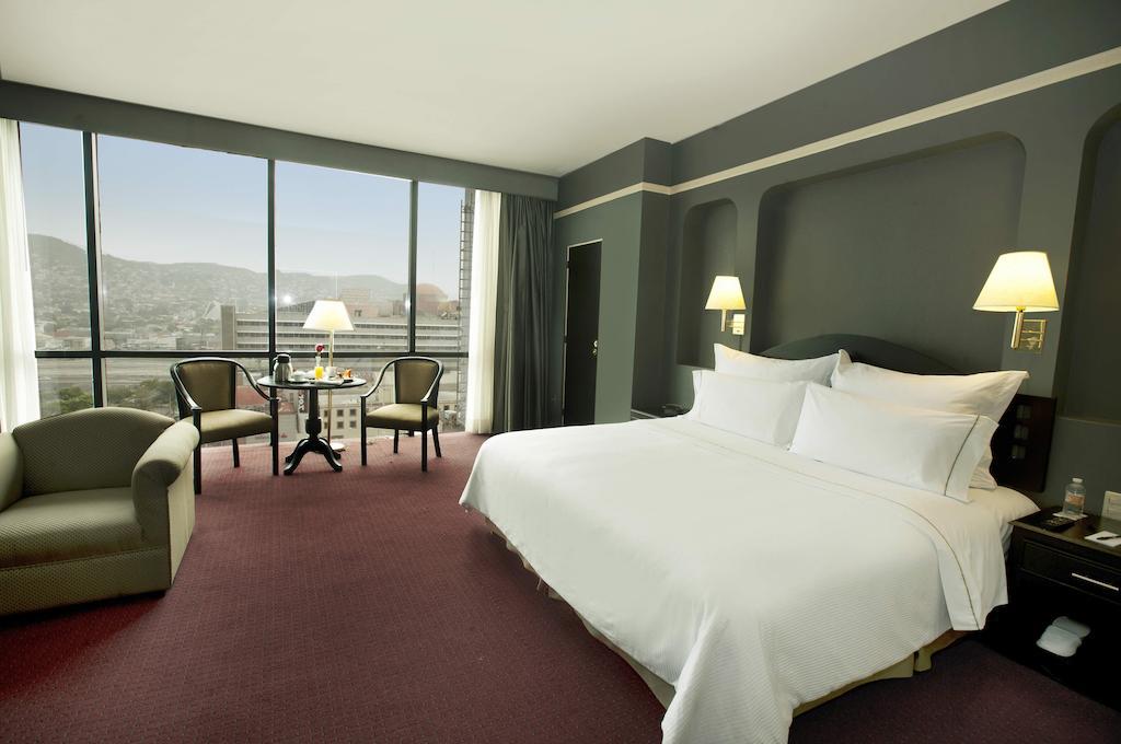 Krystal Monterrey Hotel Kültér fotó