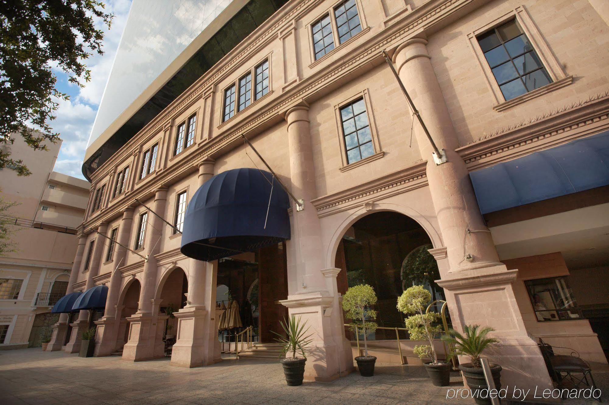 Krystal Monterrey Hotel Kültér fotó